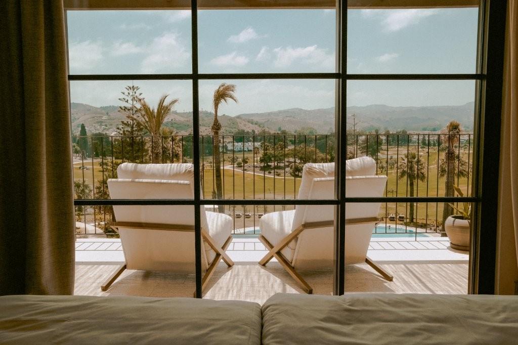 Signature Suite
