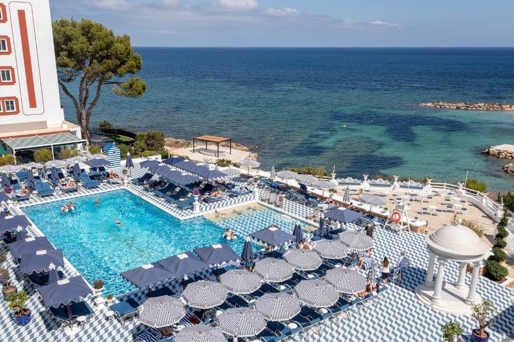 Mongibello Ibiza - 5-star retro luxury beachfront hotel in Santa Eulària
