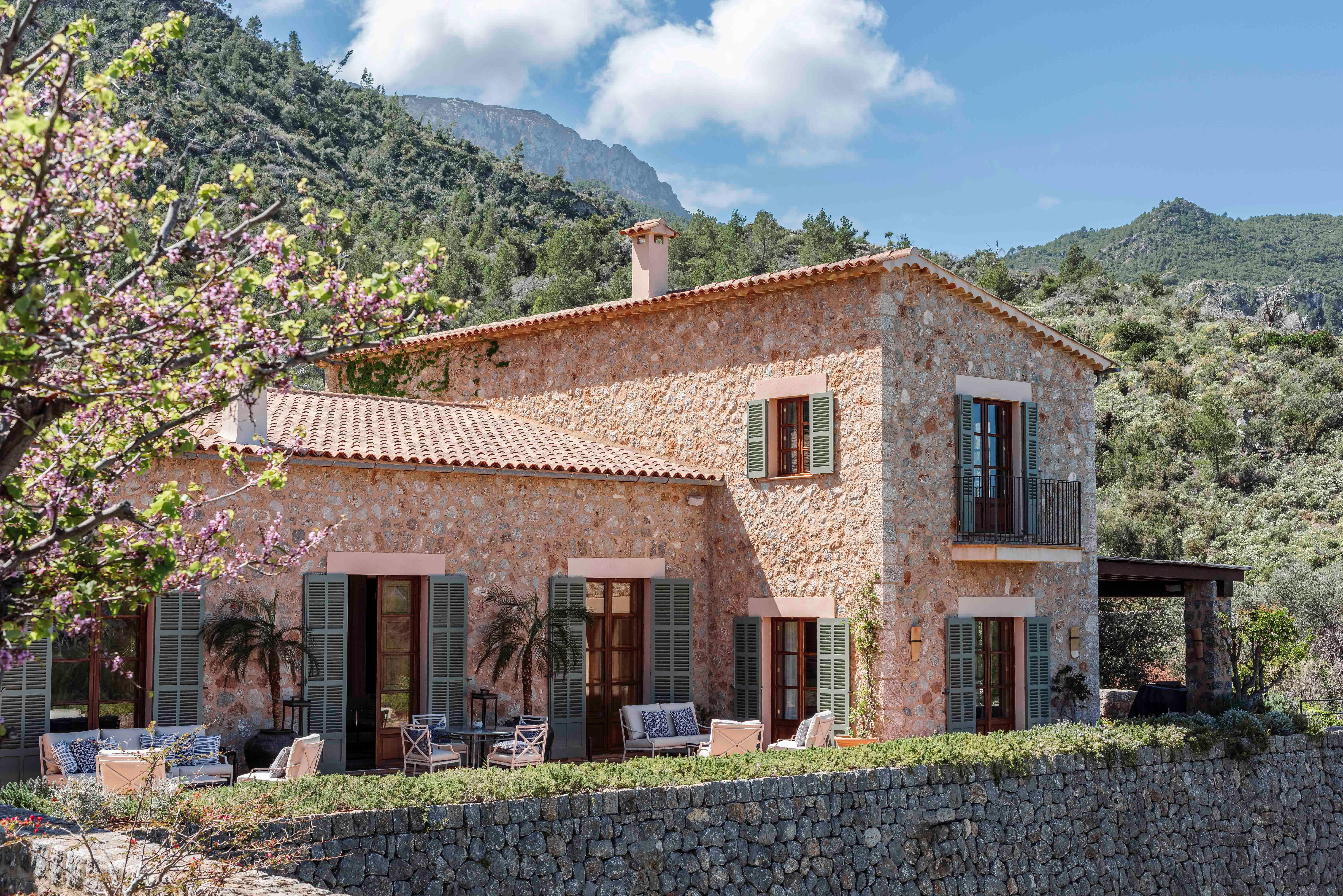 Sa Terra Rotja Villa and Mountain Scenery