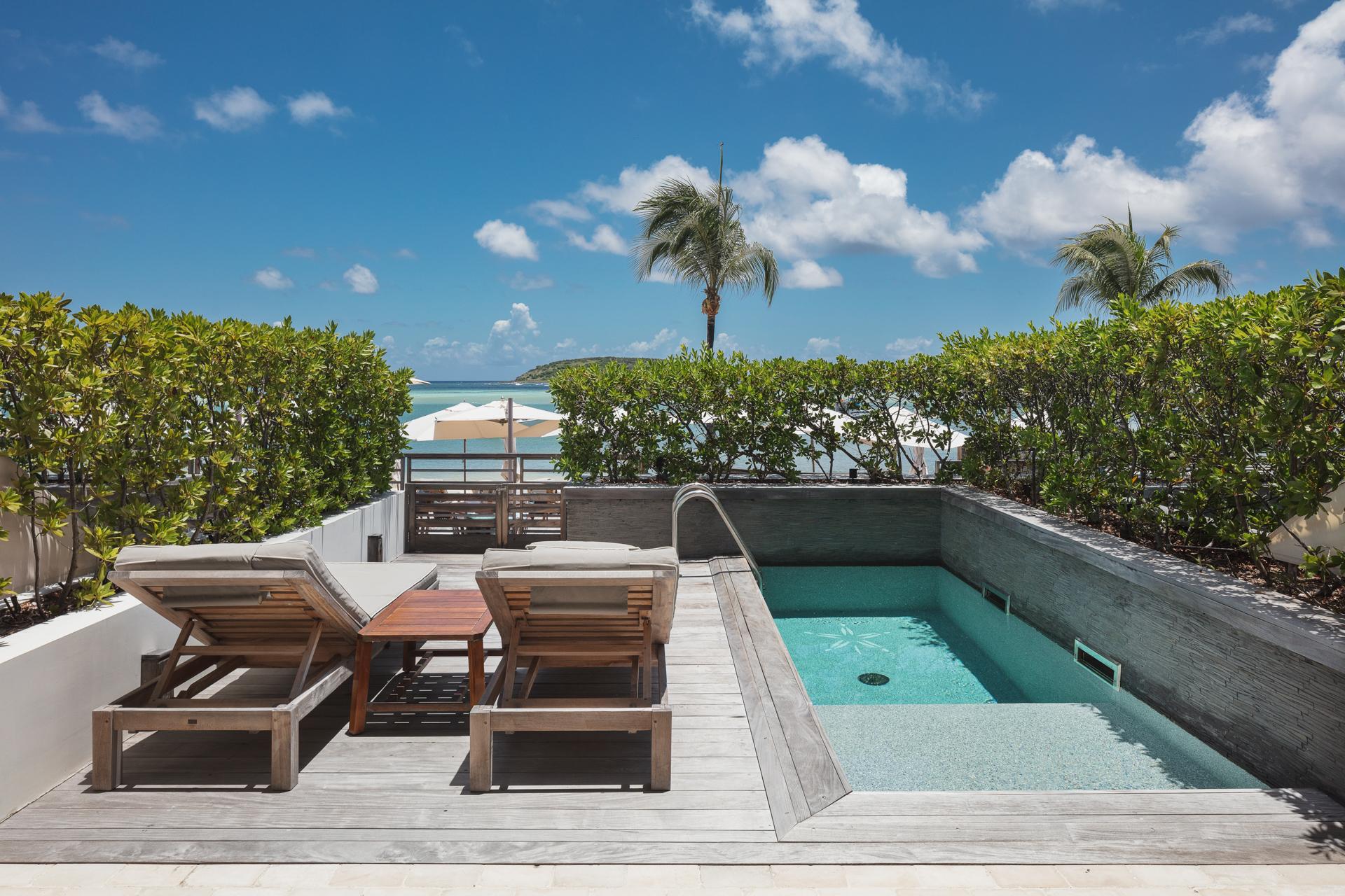 La Suite Ocean private plunge pool terrace overlooking the bay