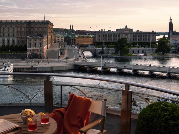 Royal Palace & Gamla Stan Harbour Panorama