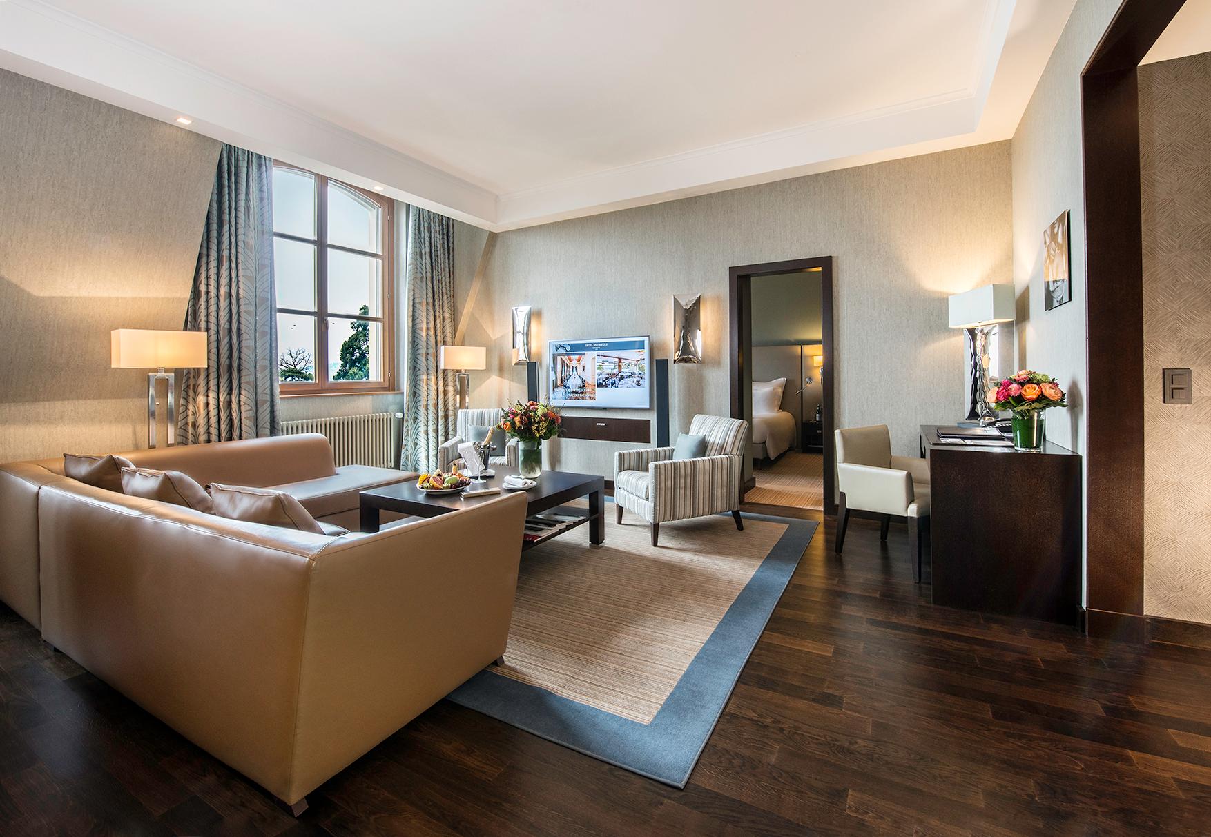 Suite Atalante Grand Living Salon Overlooking the Jet d'Eau