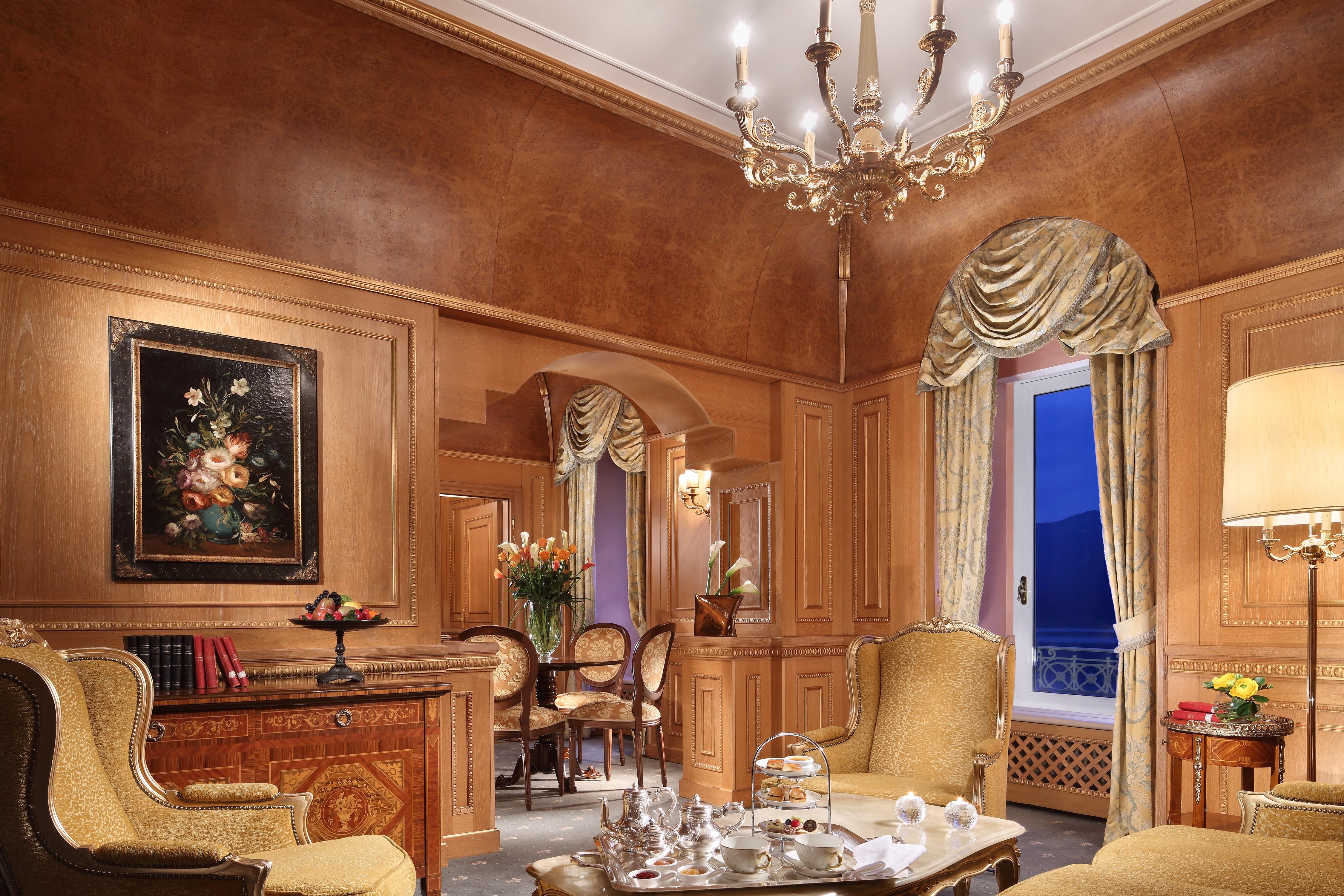 Suite Fourth Floor Grand Salon with Private Lakeview Balcony