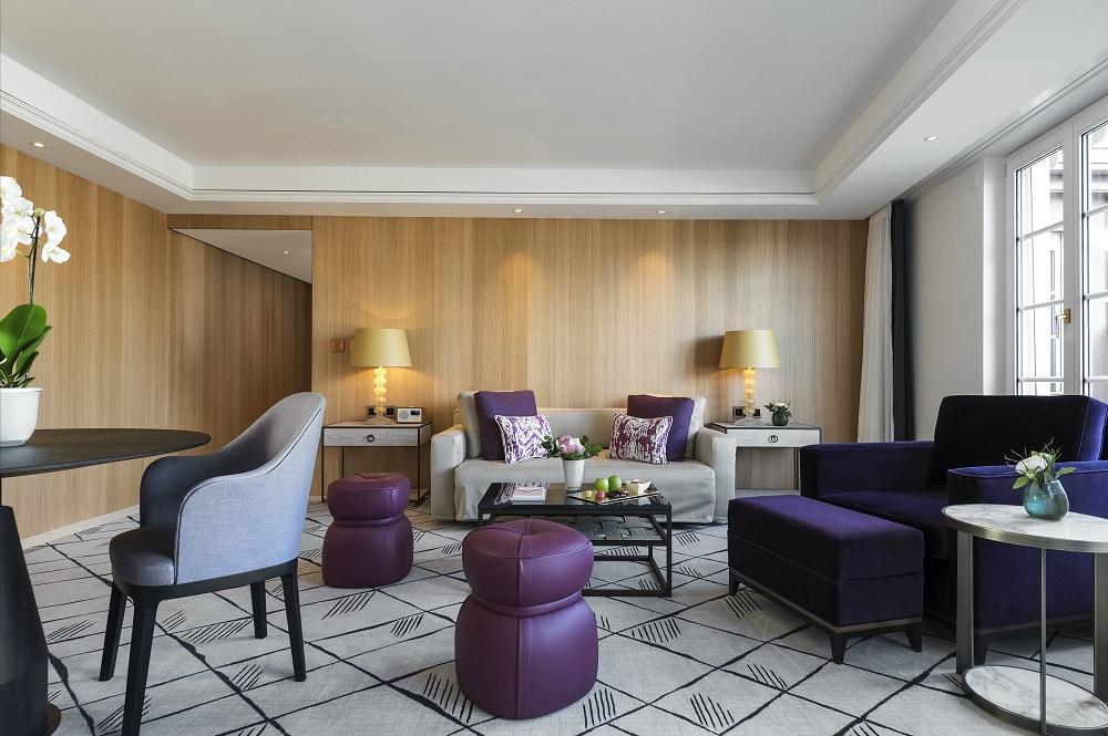 Signature Two-Bedroom Suite Living Salon with Top-Floor Views