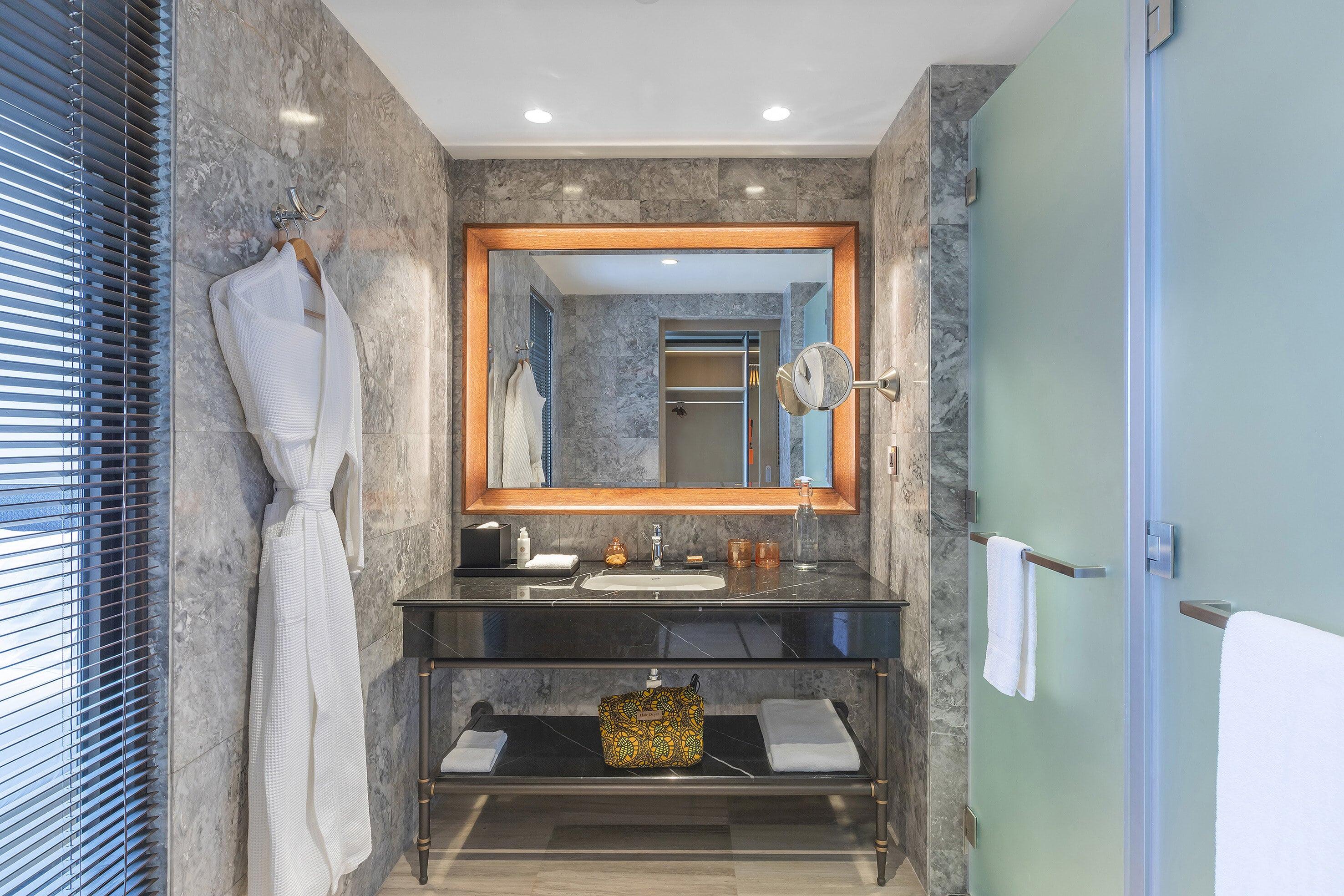 Luxury Marble Bathroom with Soaking Tub