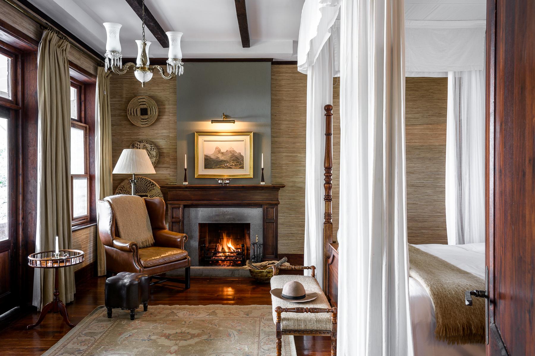 Edwardian Verandah with Swarovski Spotting Scope