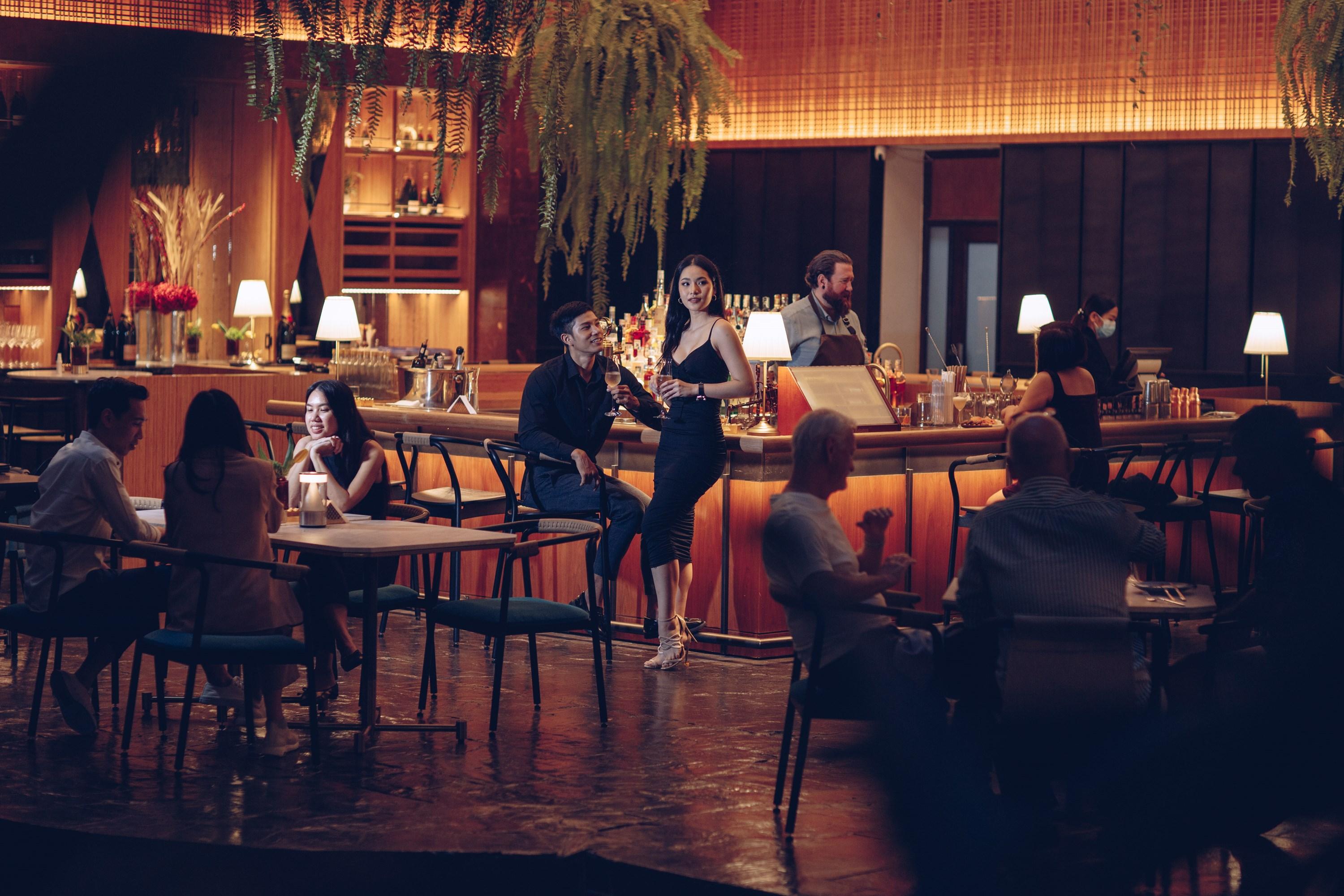 AQUA Open-Air Courtyard Cocktail Lounge