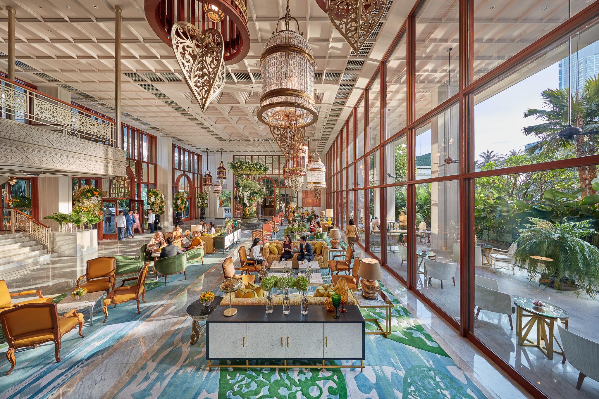 Mandarin Oriental Bangkok majestic Grand Lobby and floral chandeliers