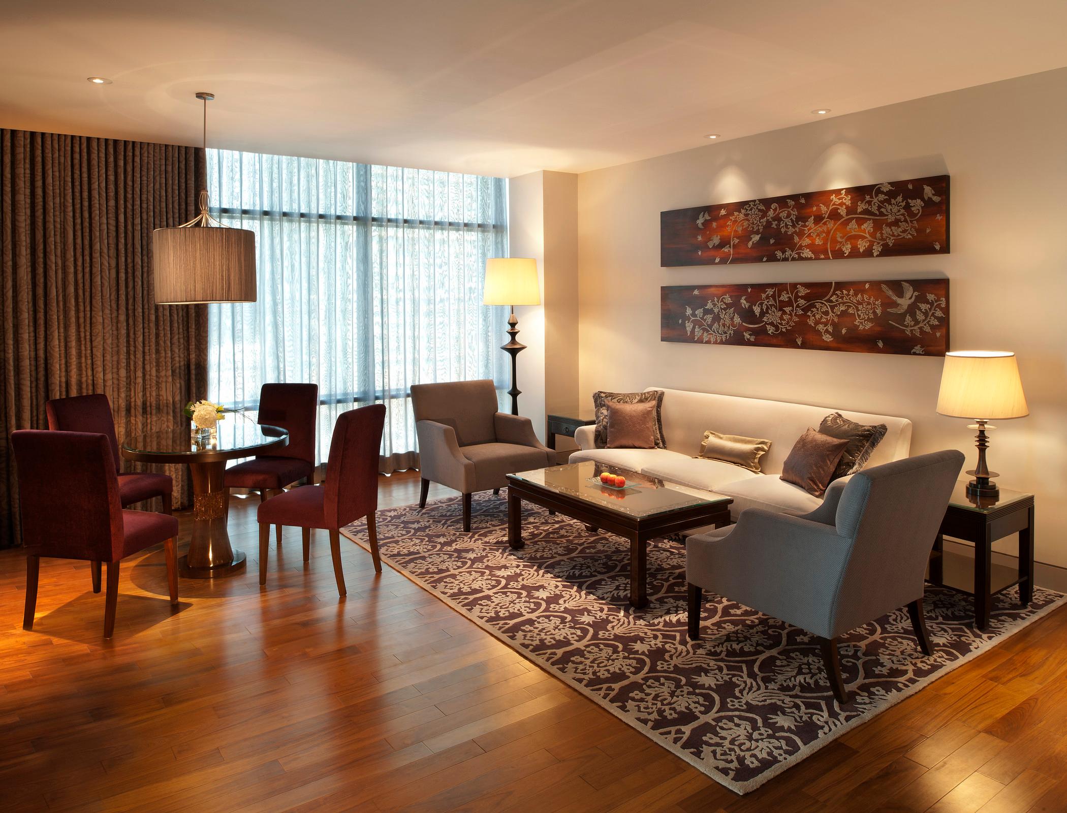 Deluxe Room elegant furnishings