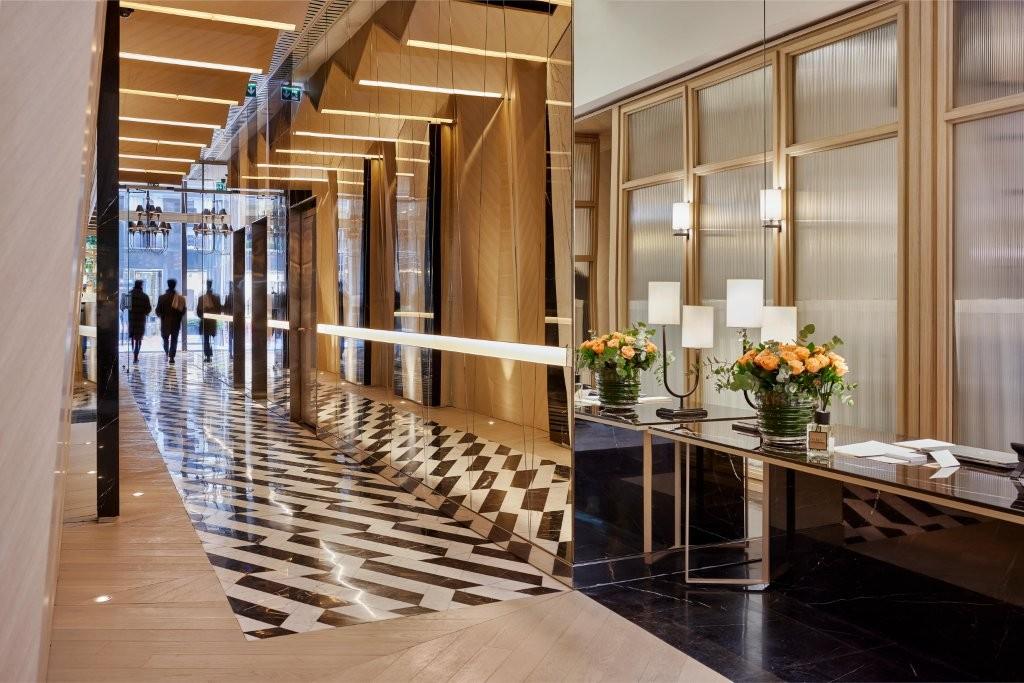 Fashion lobby and art installations at Vakko Hotel