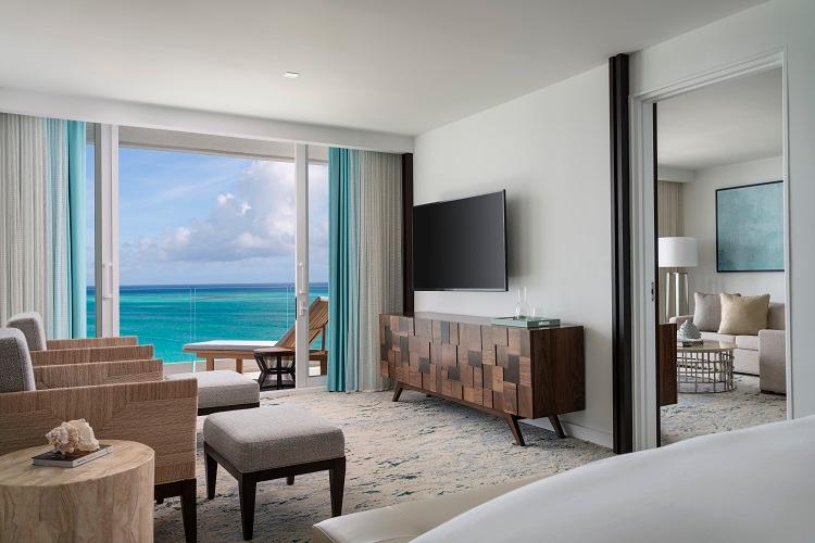 Executive Oceanfront Suite with private terrace