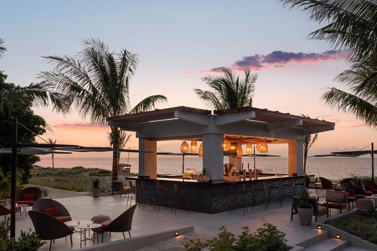 The Pool Bar and Beachside Cocktails