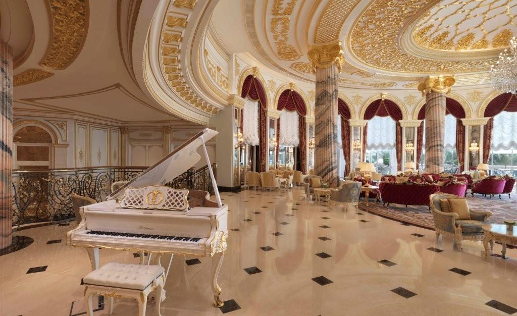 Raffles Club Ocean Room