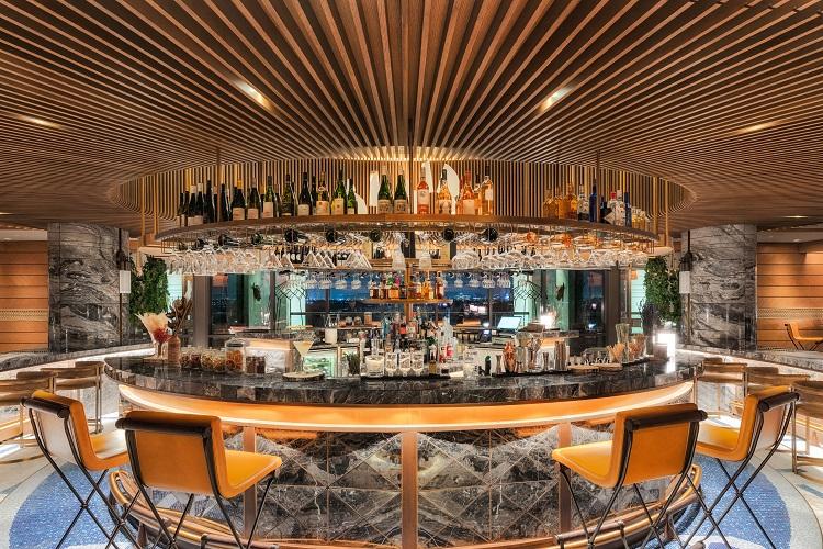 Raia Rooftop Restaurant & Lounge