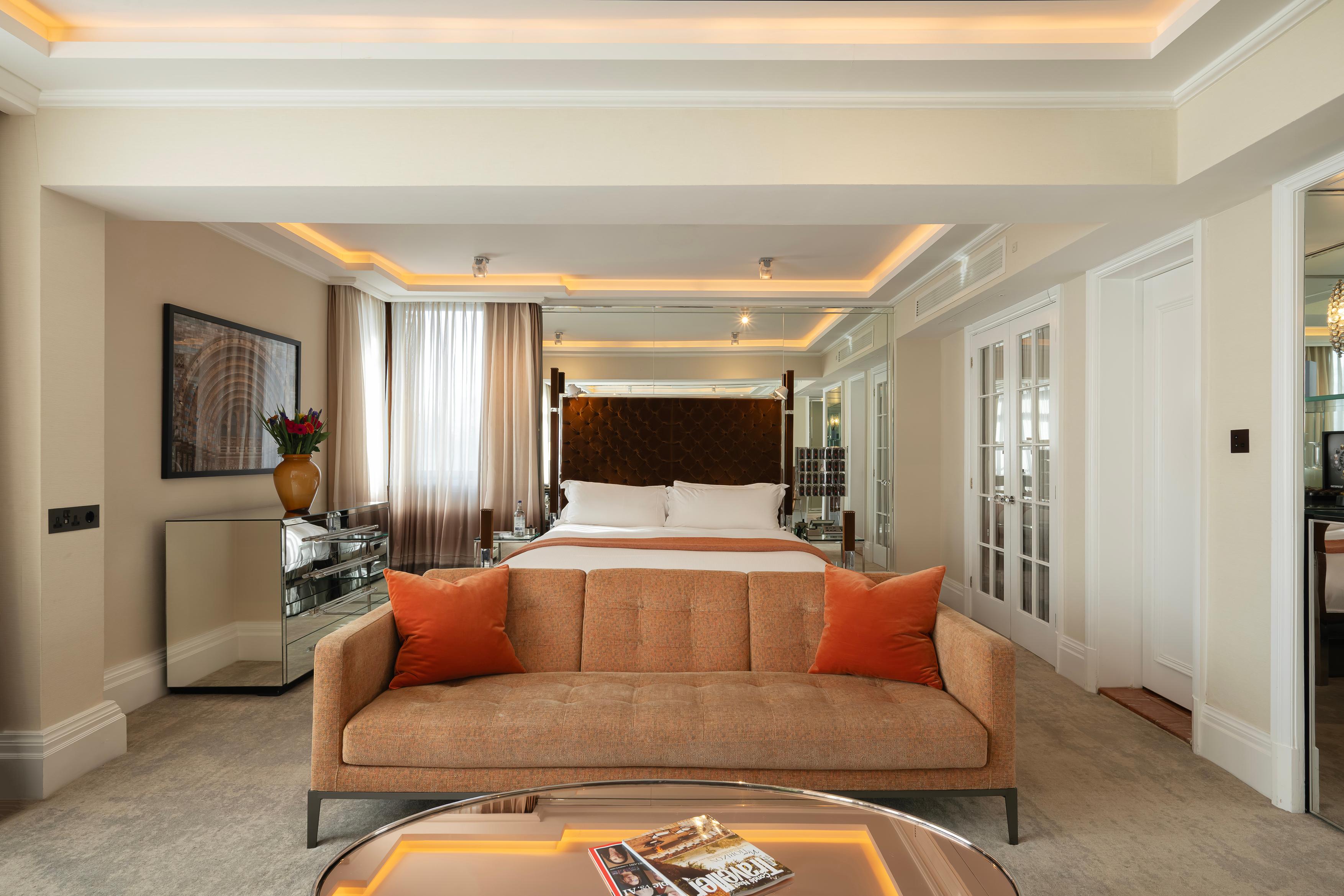 Green Park Suite with Floor-to-Ceiling Windows