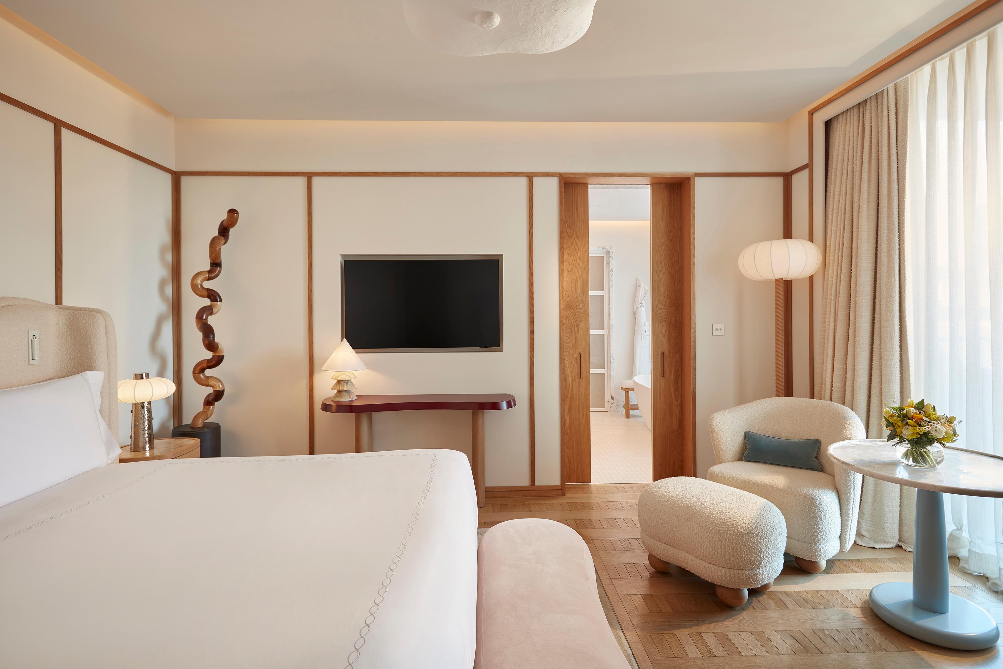 Claridge's Balcony Room with Mayfair Skyline Views