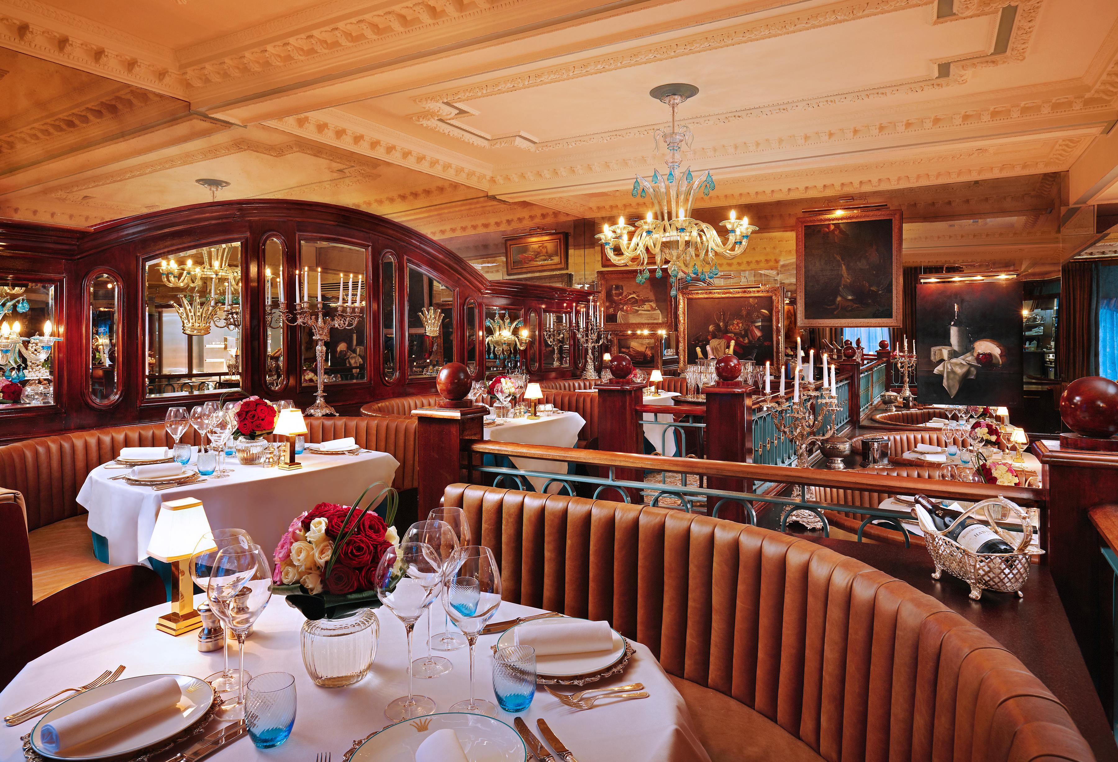 The English Grill Opulent Dining Room
