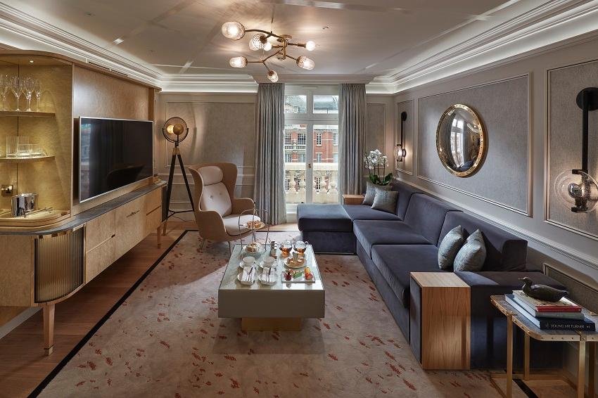 Knightsbridge Suite Living Salon