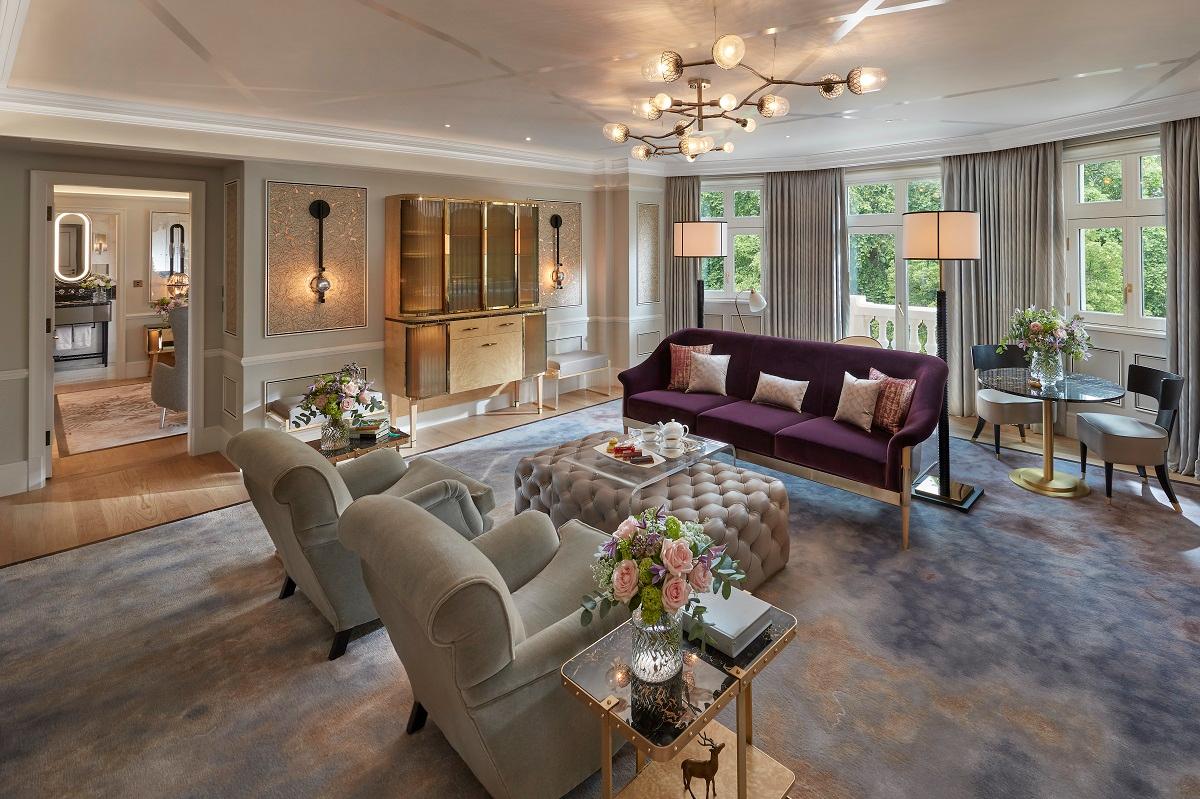 Hyde Park Suite Master Living Room