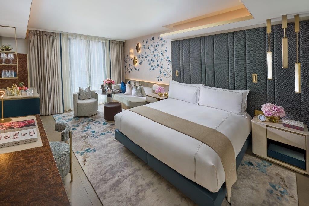 Deluxe Room with de Gournay Wallcoverings