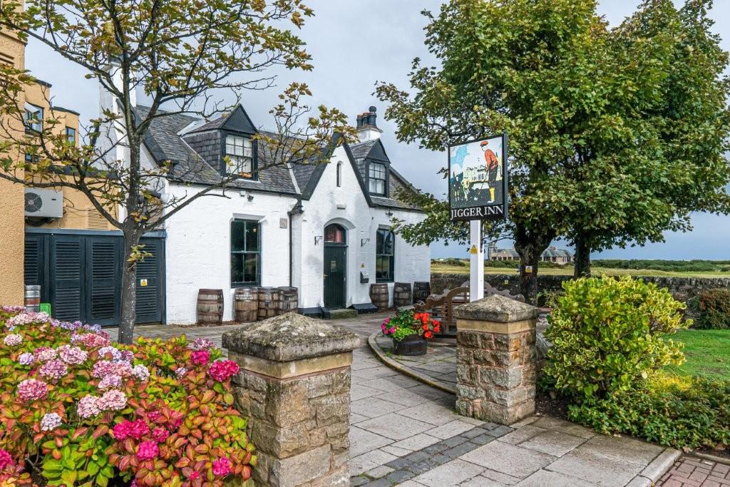 The Jigger Inn - World's Most Famous 19th Hole