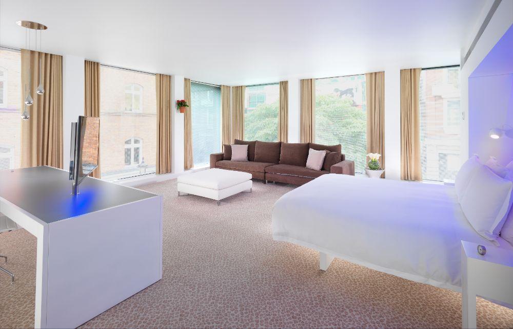 Corner Suite Living Room and Cityscape View