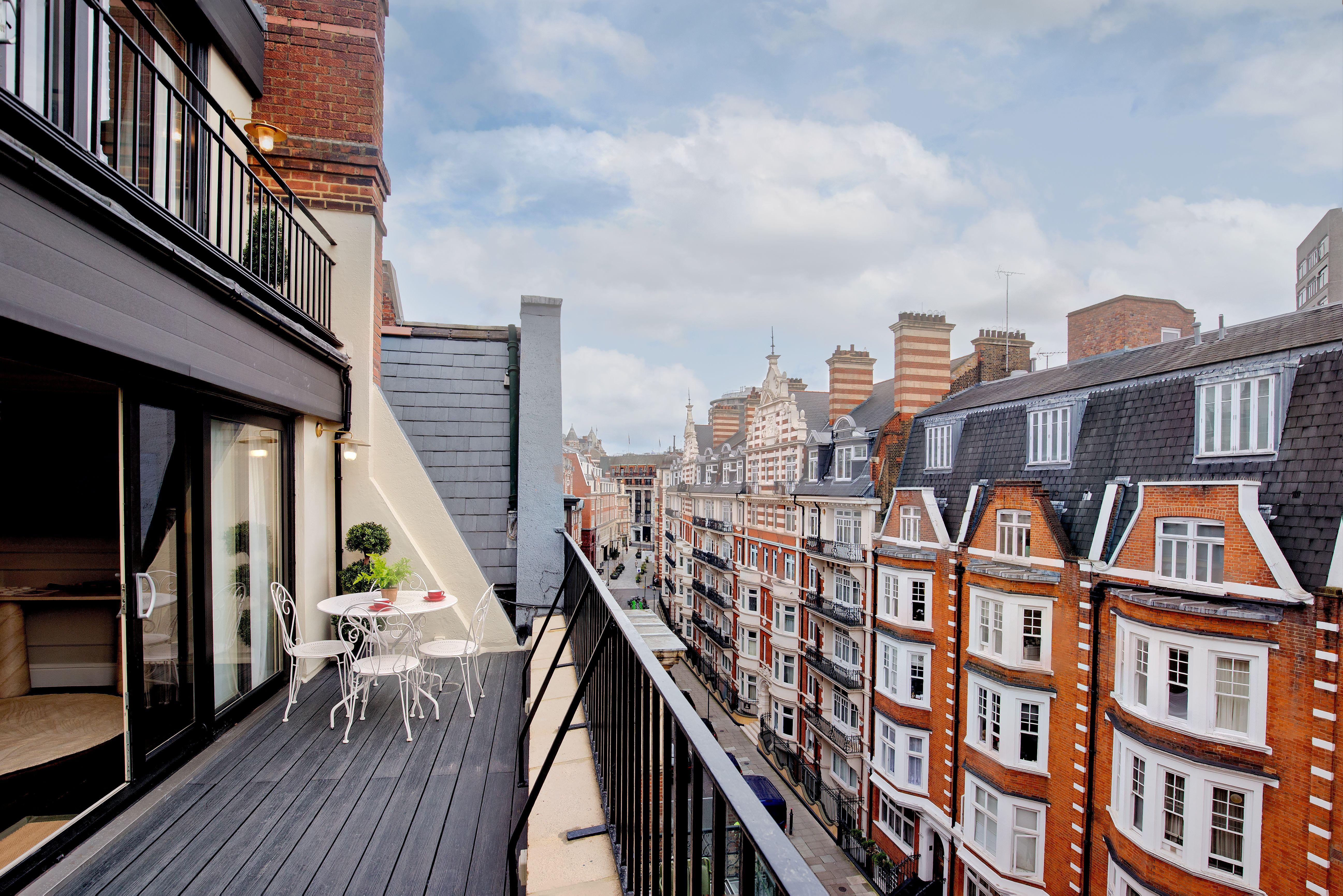 The Penthouse Private Terrace with Knightsbridge Rooftop Views