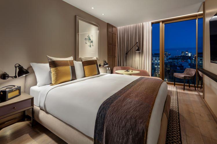 Deluxe King Room with City Views and Bespoke Furnishings