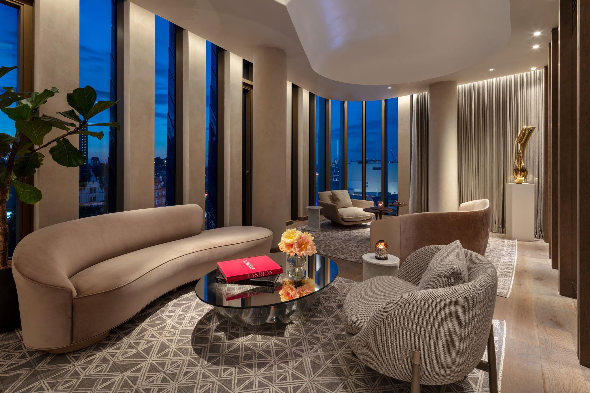 Tower Penthouse Suite with Panoramic London Skyline Views