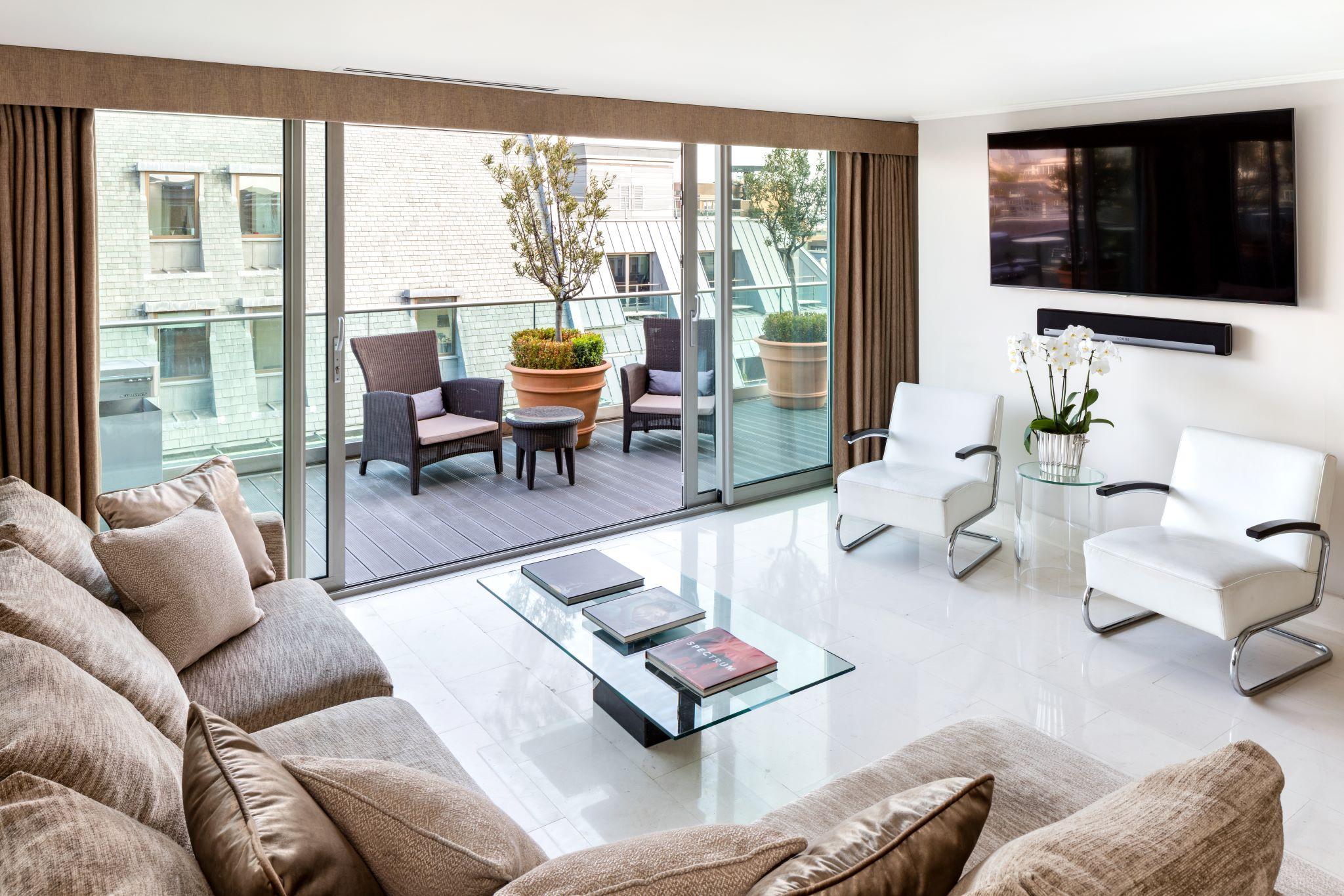 The May Fair Penthouse Suite Lounge and Terrace