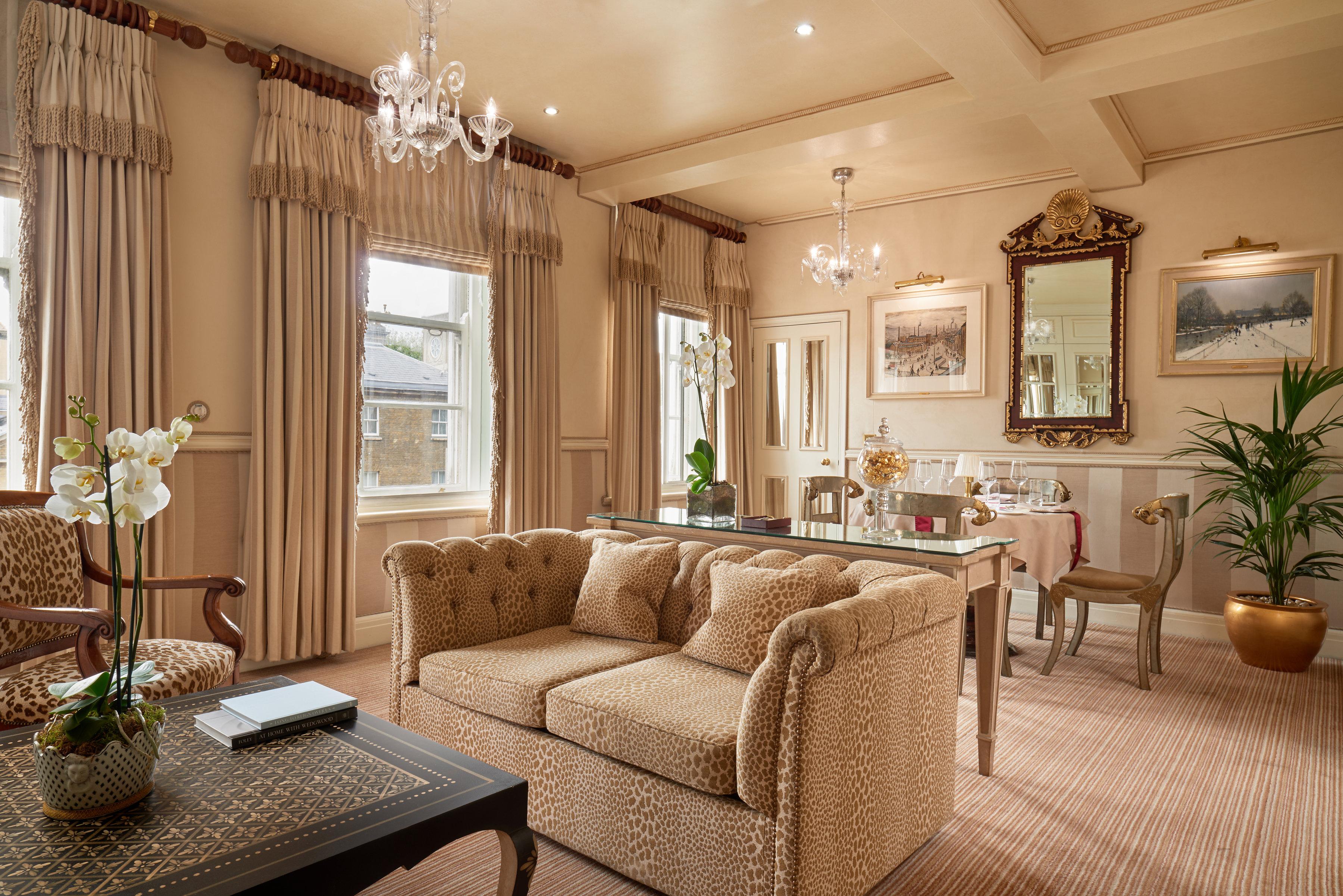 The Master Suite at The Rubens