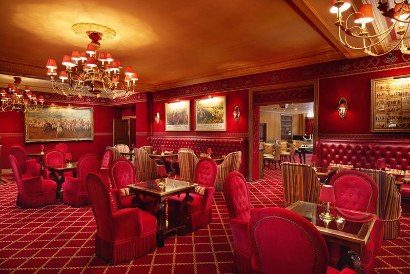 The New York Bar Nightly Live Music and Cocktails