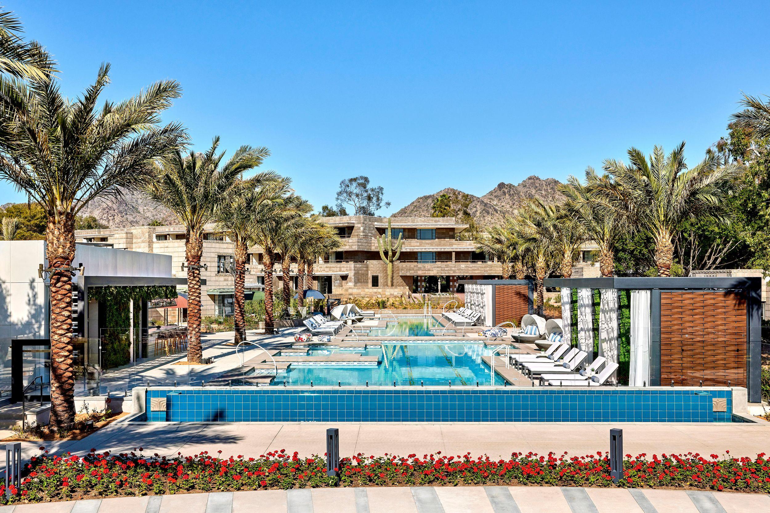 Citrus Club Jr. Suite