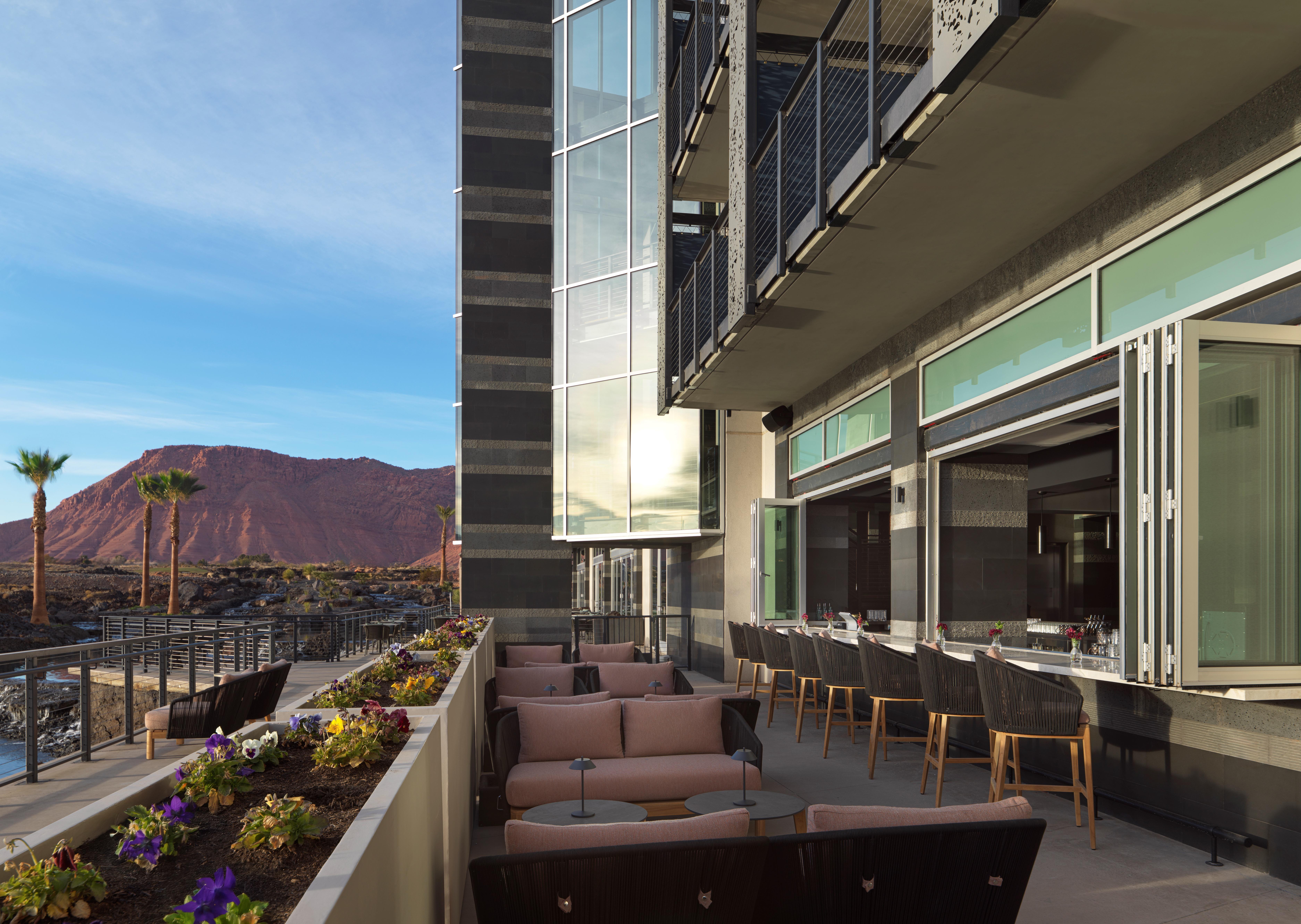 Black Desert Resort Suite