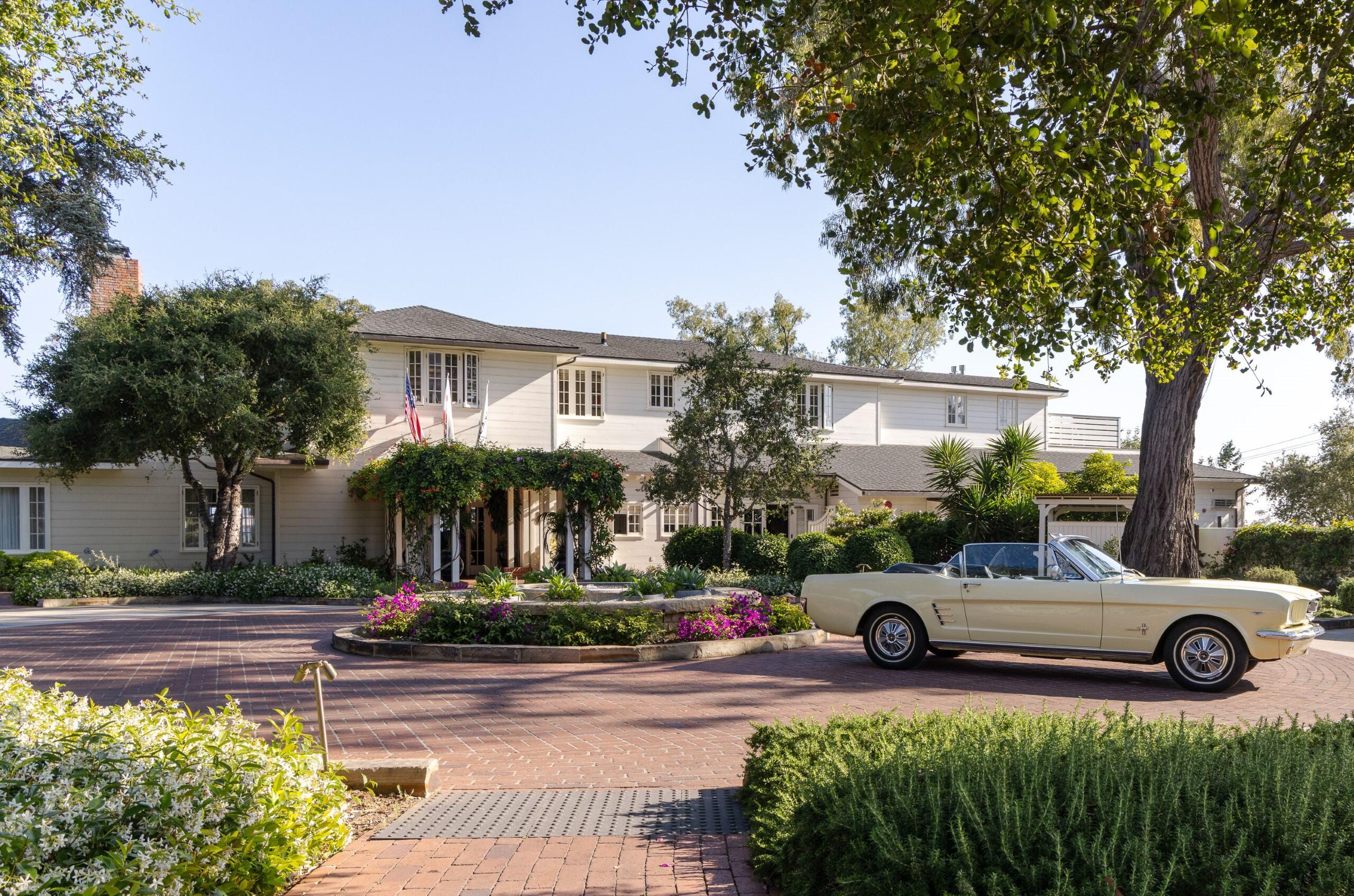 El Encanto Resort Grounds