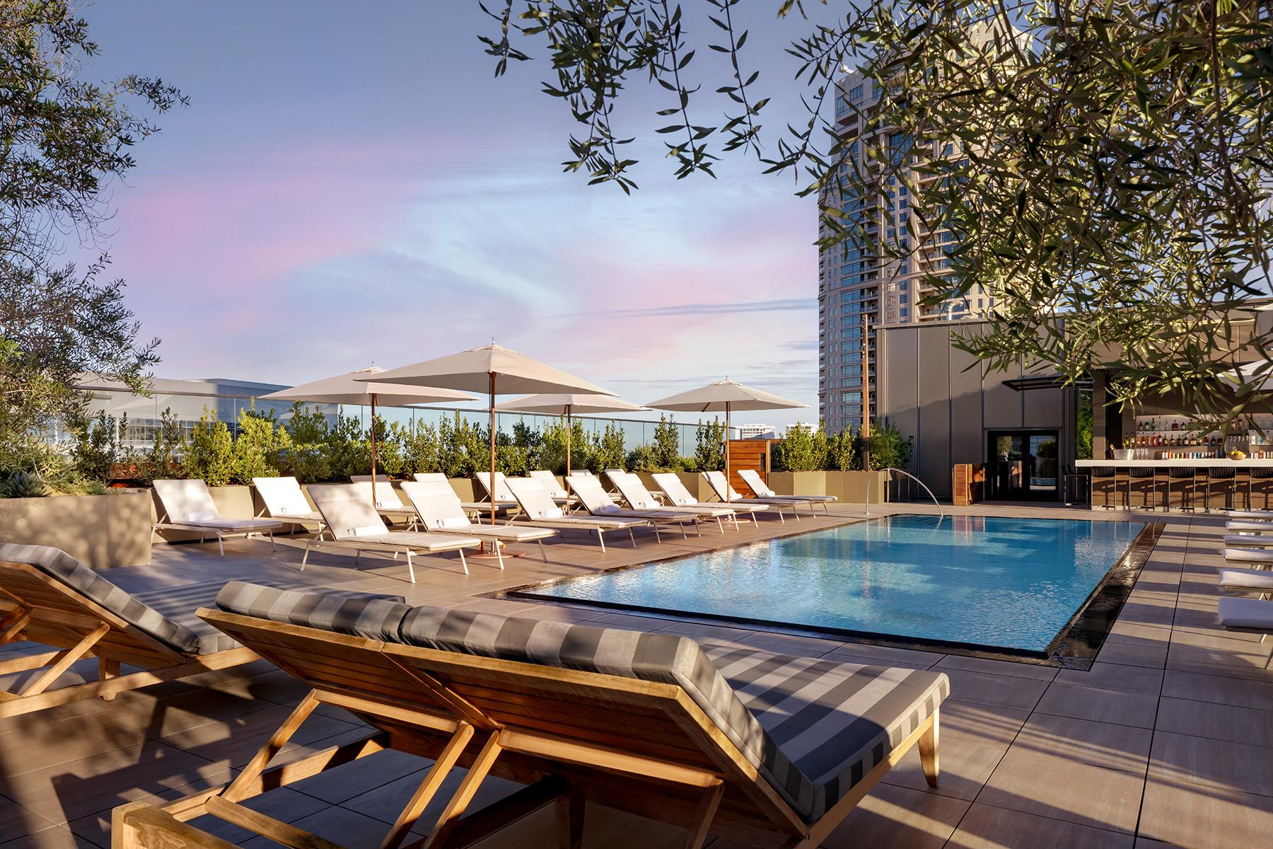 Fairmont Century Plaza Suite