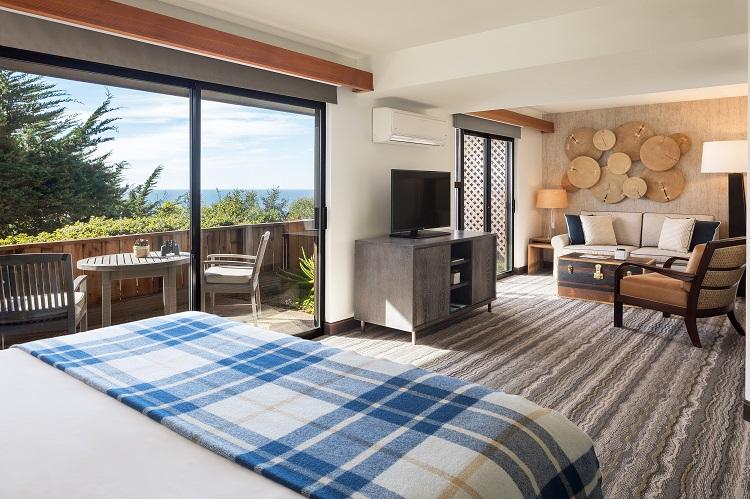 Hyatt Carmel Highlands, Overlooking Big Sur Coast Pool