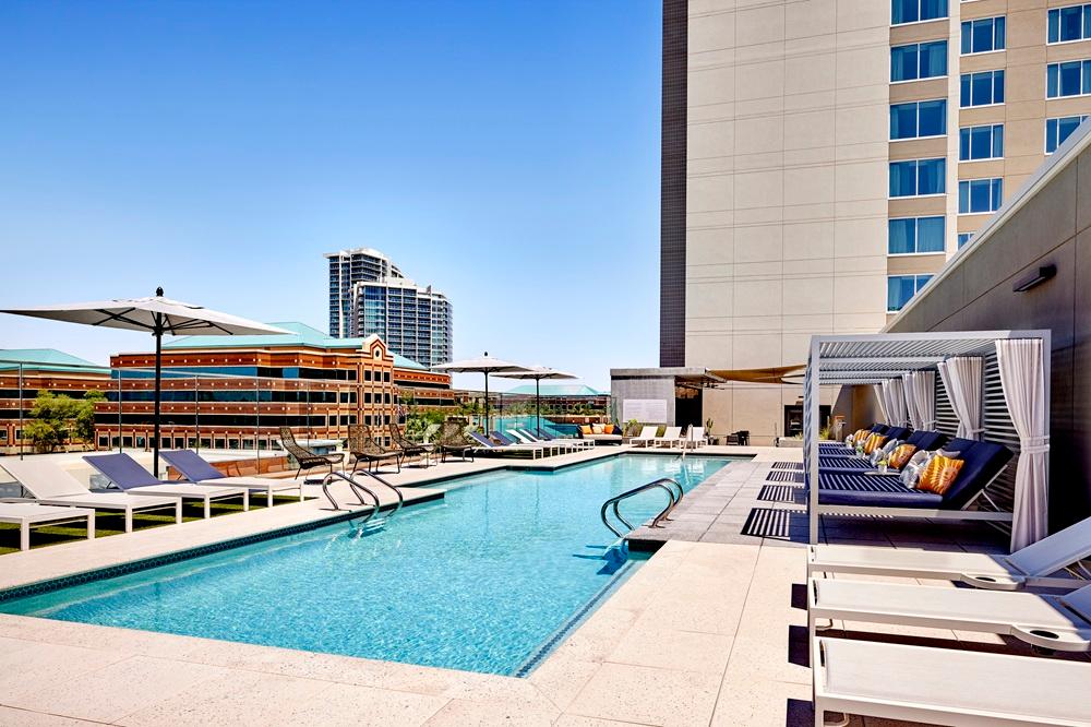 Omni Tempe at ASU Suite