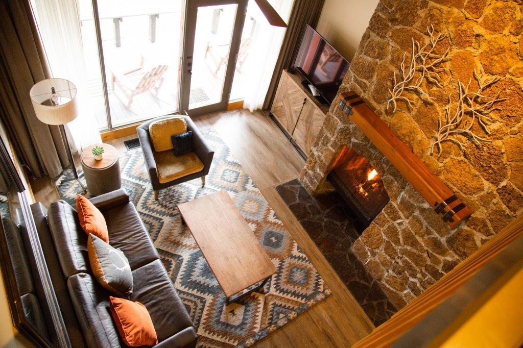 River Lodge One King Guestroom – 550 sqft