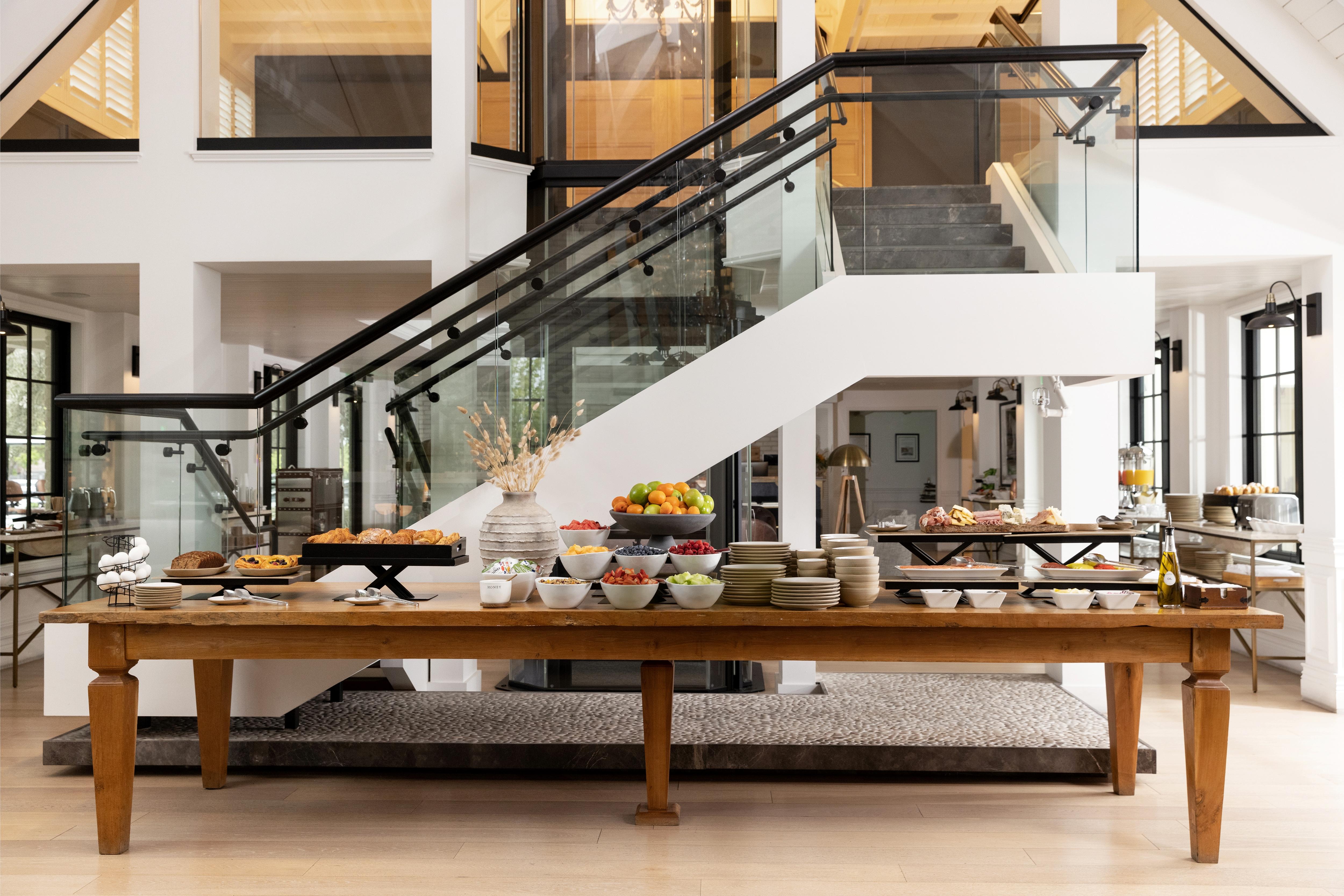 The Estate Yountville Suite