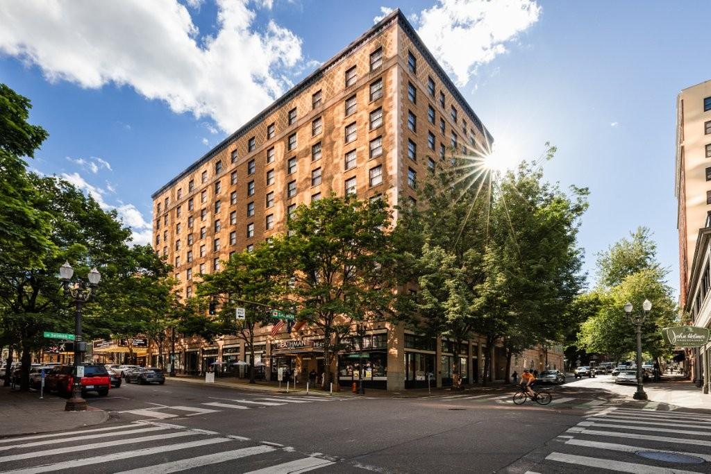 The Heathman Hotel Resort Grounds