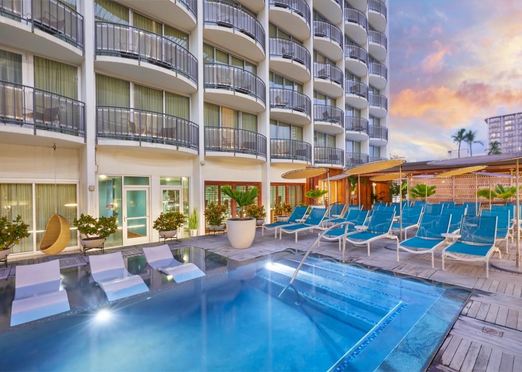 The Laylow Waikiki, Autograph Collection Suite