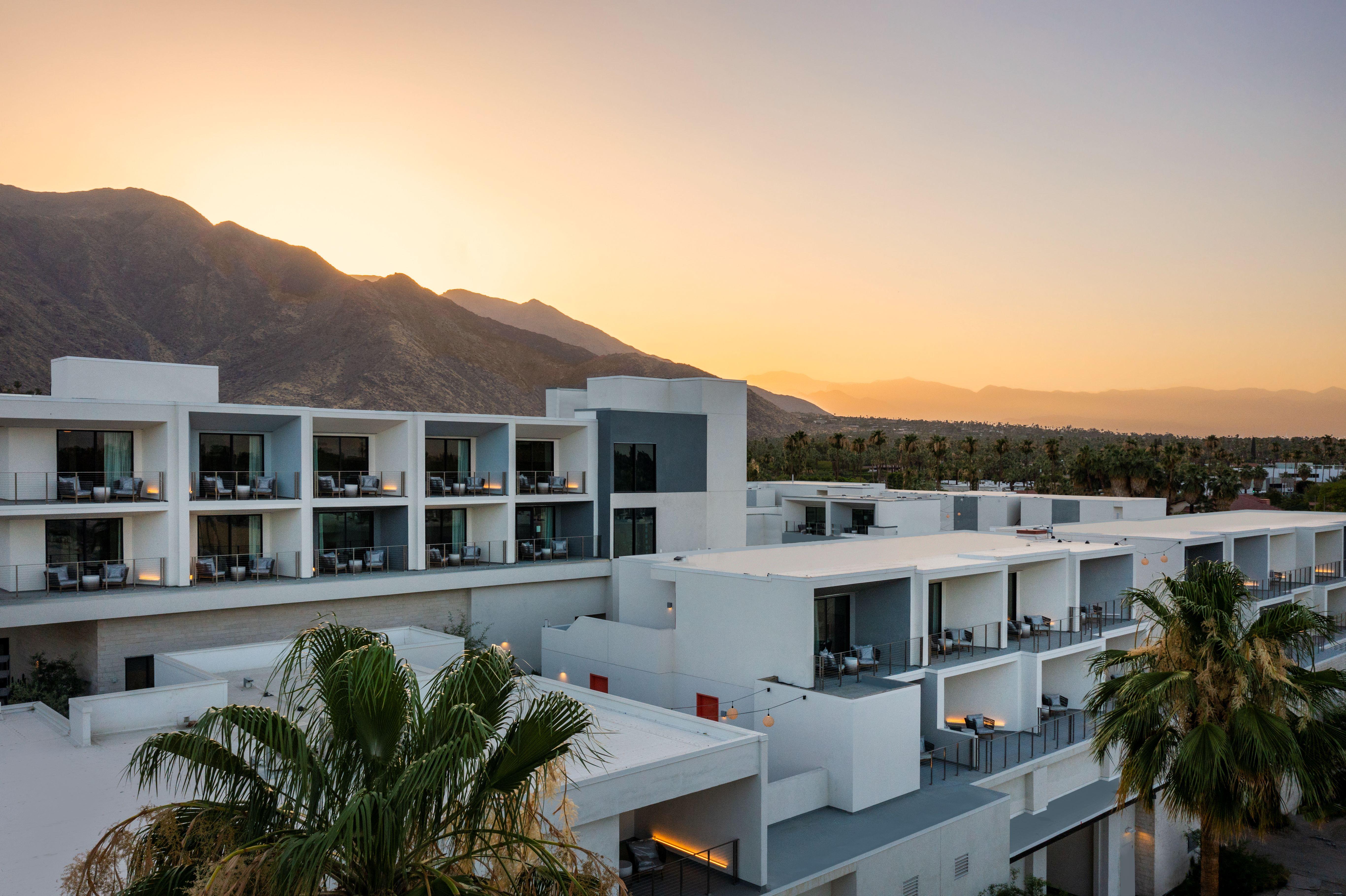 Thompson Palm Springs Resort Grounds