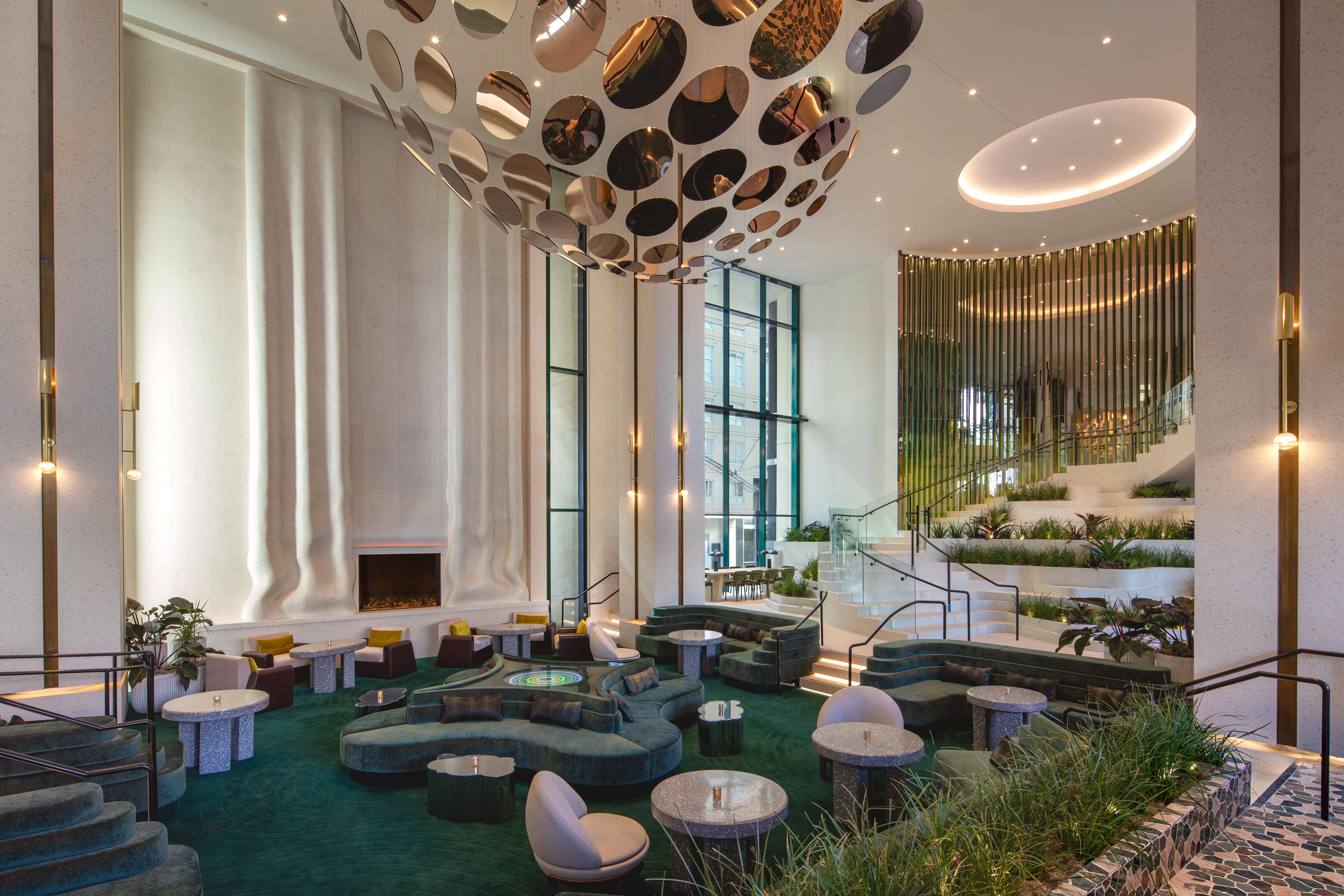 W Hollywood Suite