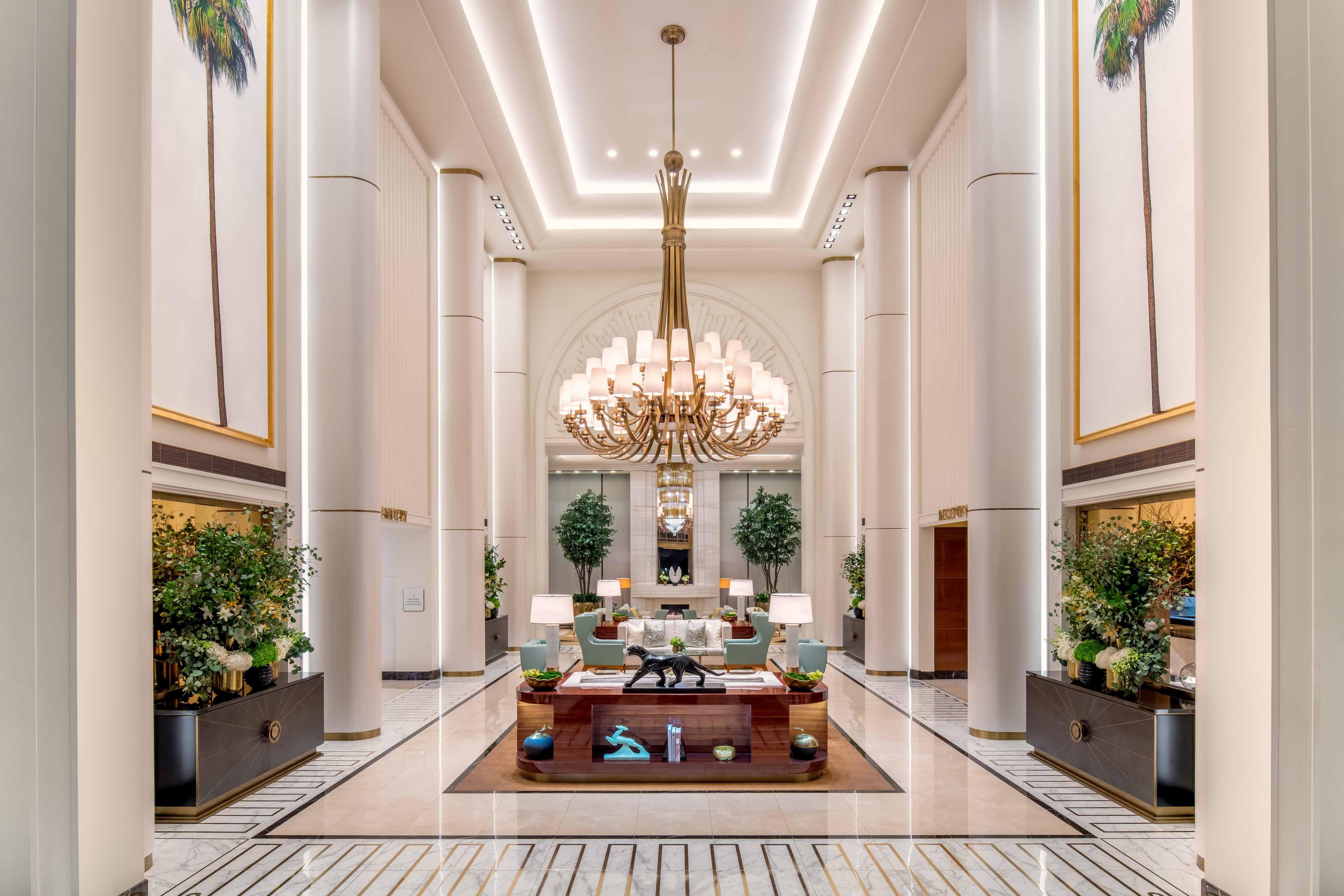 Waldorf Astoria Beverly Hills Resort Grounds