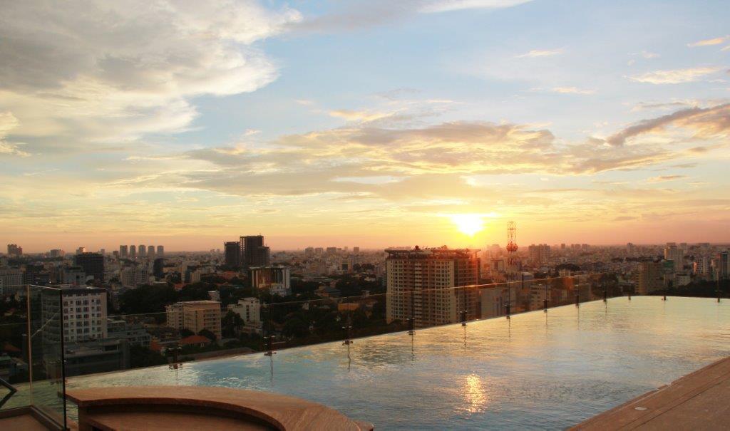 Rooftop Infinity Swimming Pool