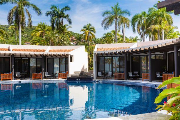 Swim-Up Suite with Private Pool and Sun Terrace