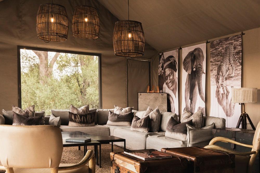 Main Safari Lounge