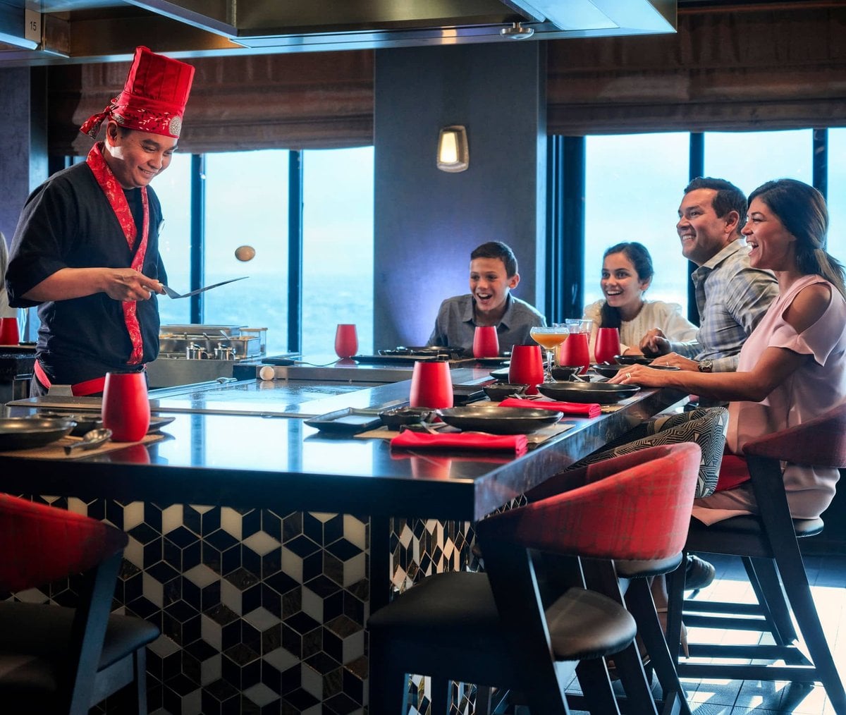 Dine on Your Terms: How Norwegian Cruise Line's Freestyle Dining Revolutionizes the Cruise Industry
