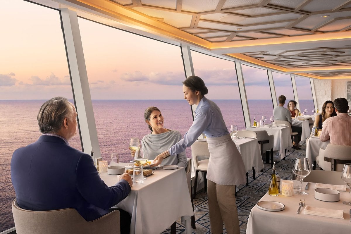 Freestyle Cruising: How Norwegian Cruise Line Revolutionized Dining at Sea